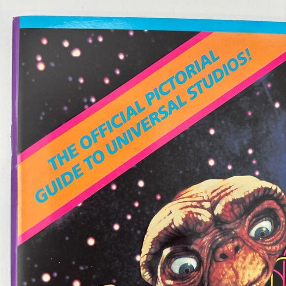 1991 Vintage Universal Studios Hollywood Official Pictorial Guide E T Centerfold - Picture 2 of 8